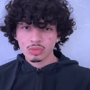 Meet your Posher, Elijah